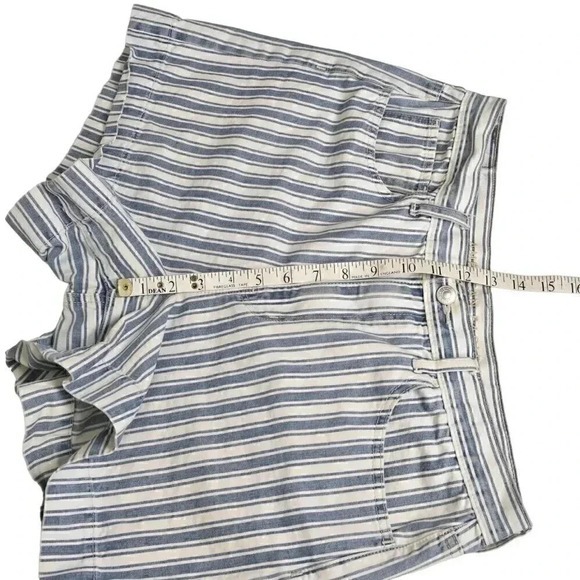 American Eagle Mom Shorts High  Rise Striped Blue White Size 12 - Picture 9 of 10